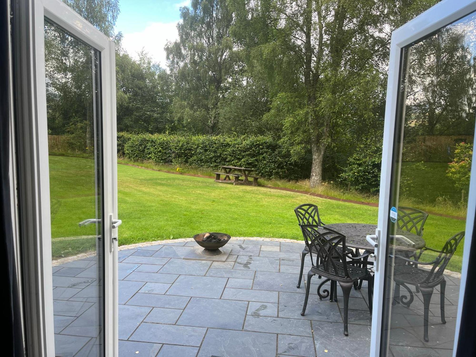 Backstage Villa Pitlochry Exterior photo